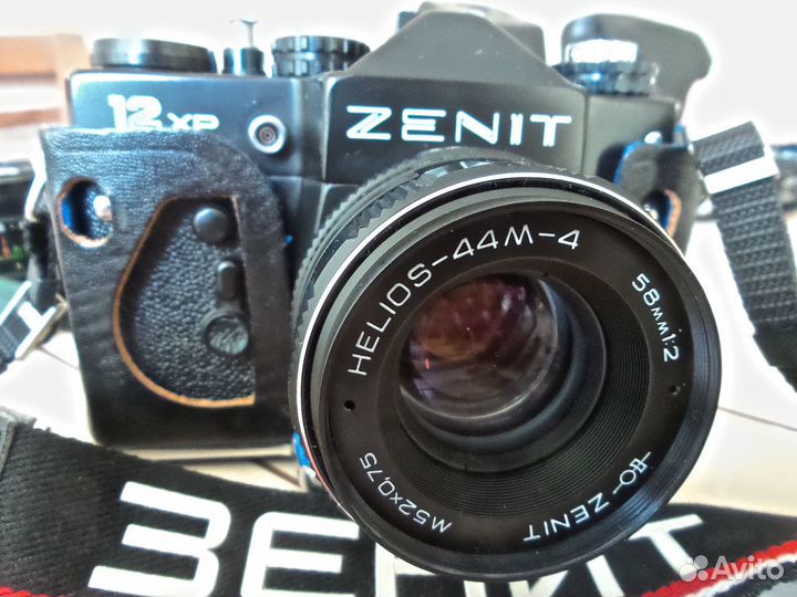 Фотоаппарат зеркальный зенит-12хр плёночный