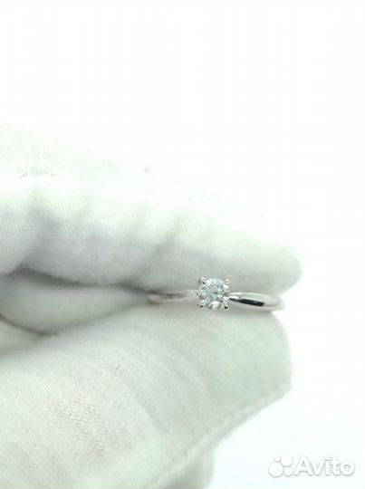 Золотое кольцо с бриллиантом 16р