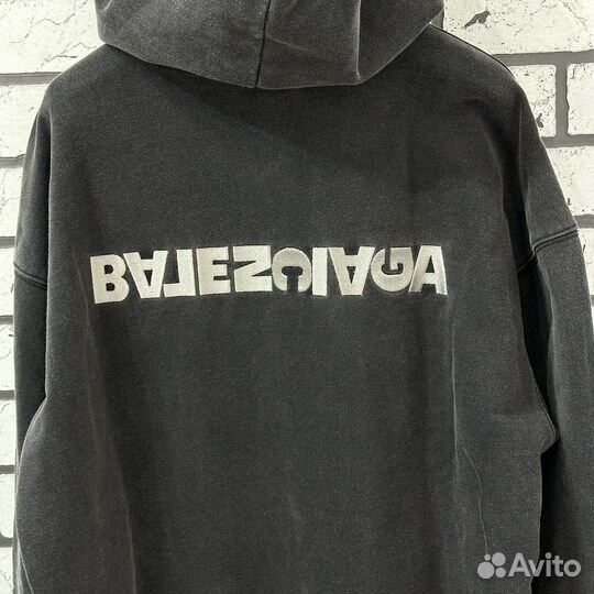 Худи balenciaga