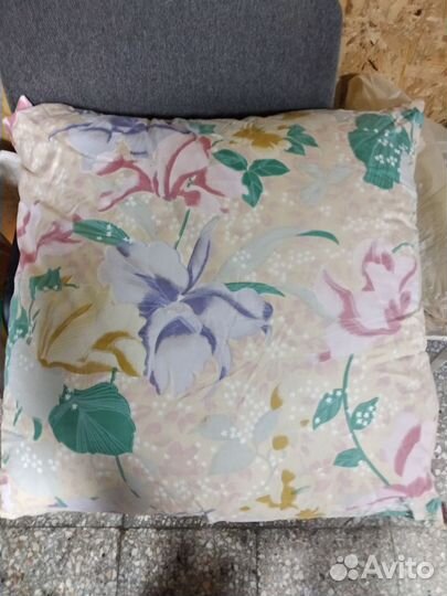 Подушки перьевые бу