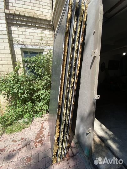 Дверь входная металлическая от застройщика