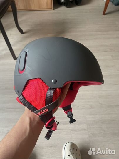 Горнолыжный шлем 53-56 см