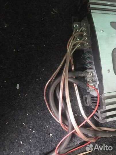 Автомобильный усилитель