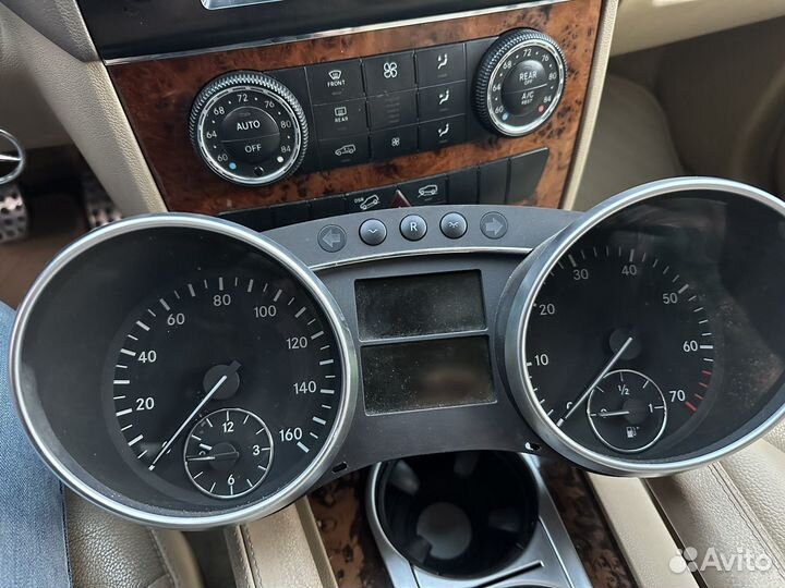 Шиток приборов на мерседес мл 164