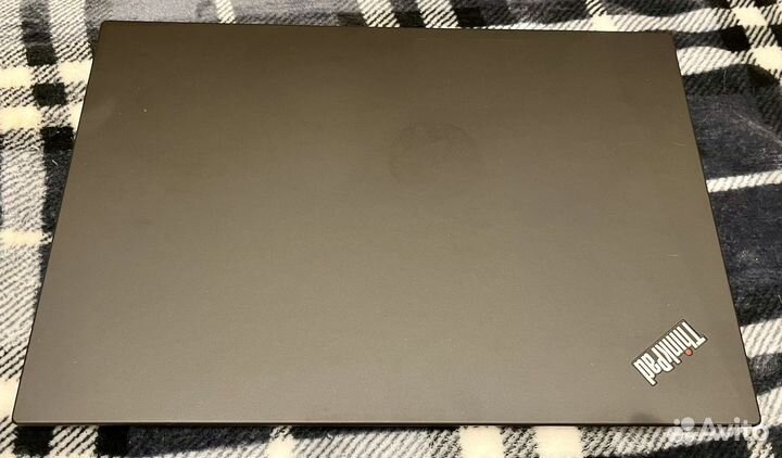 Ноутбук lenovo ThinkPad t490 i7/16/512 full hd ips