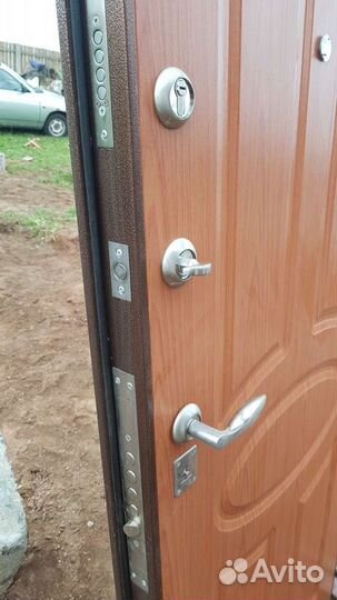 Дверь стальная