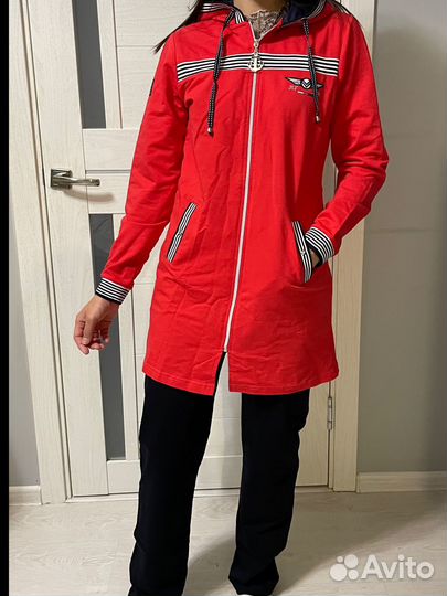 Костюм спортивный