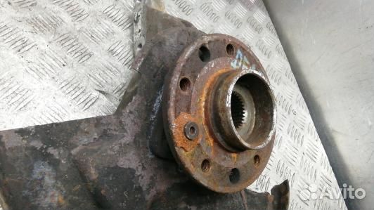 Ступица передняя правая opel vectra C (DEA12N901)