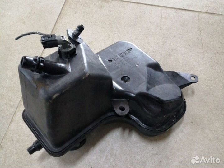 Расширительный бачок на bmw X 3 e 83 2.0d