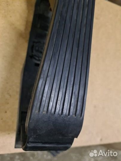 Педаль газа Mercedes-Benz S-Klass седан M273.961