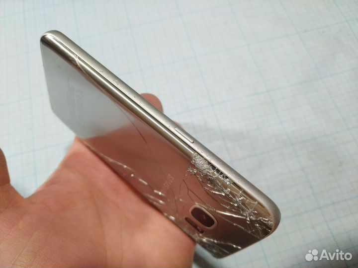 Samsung Galaxy S7, 4/32 ГБ