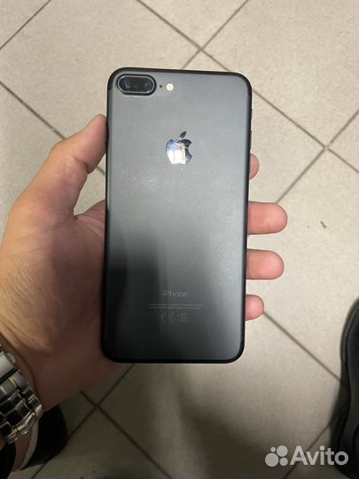 Телефон iPhone 7 plus