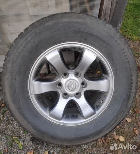 Bridgestone Blizzak Spike-02 SUV 265/65 R17