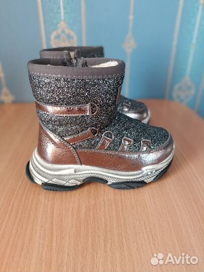 Ботинки зимние для девочки 22-23 размер