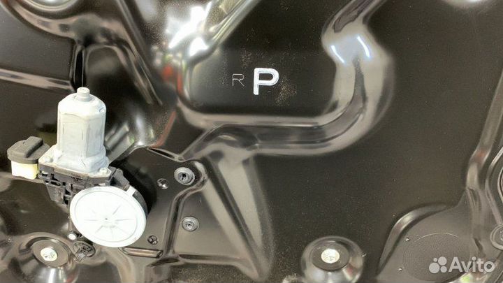 Стеклоподъемник передний правый Infiniti Fx50 S51