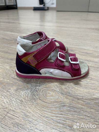 Сандалии для девочки 25 размер