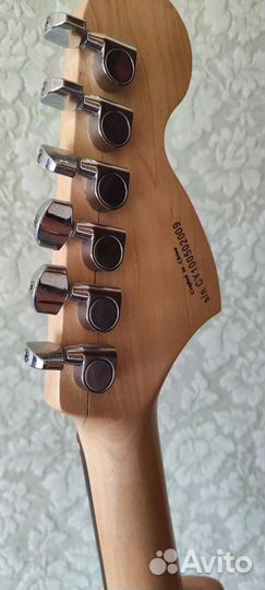 Fender squier affinity stratocaster Леворукая