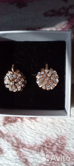 Золотые серьги