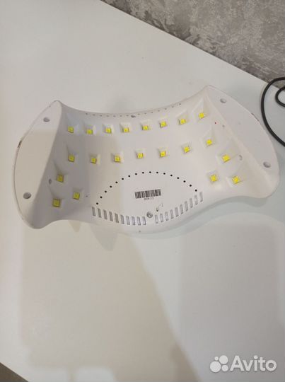 Лампа маникюрная для ногтей