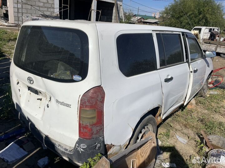 Пластик салона тойота пробокс