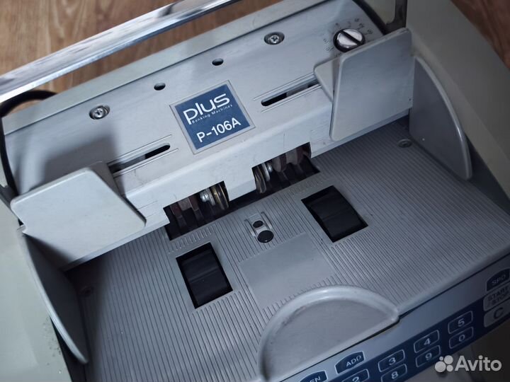 Счетная машинка для денег