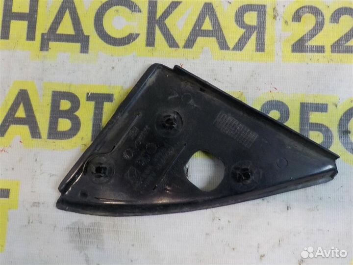 Крышка зеркала внутренняя правая Daewoo Nexia 1995