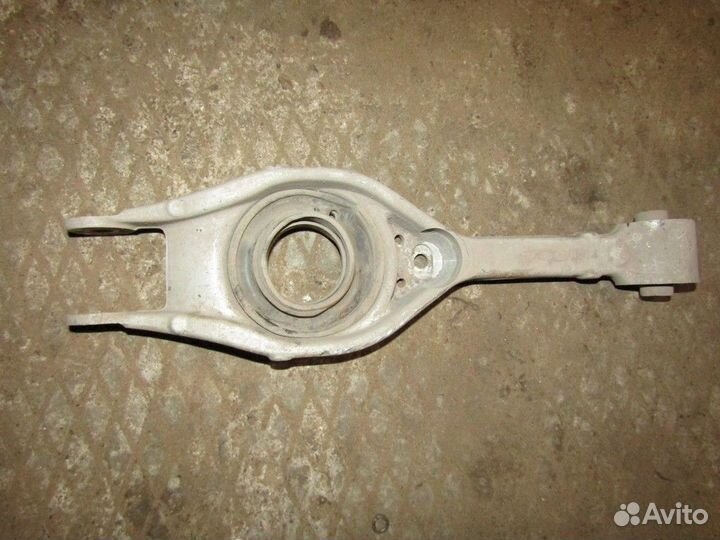 Рычаг задний нижний левый i40 2011