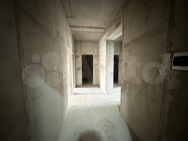 3-к. квартира, 100 м², 2/4 эт.