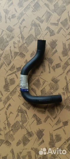 Патрубки системы охлаждения Форд-Транзит 2.2-2.4