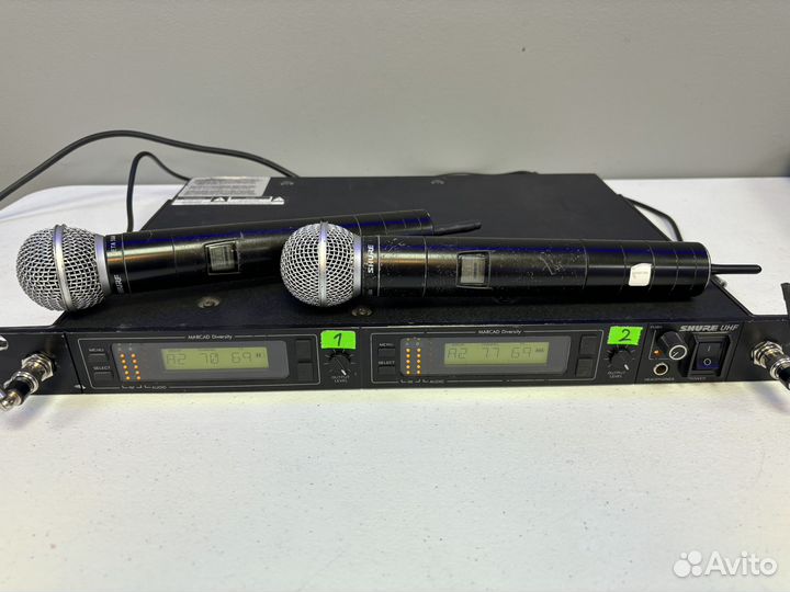 Два радиомикрофона Shure U4D,U2 Beta 58A