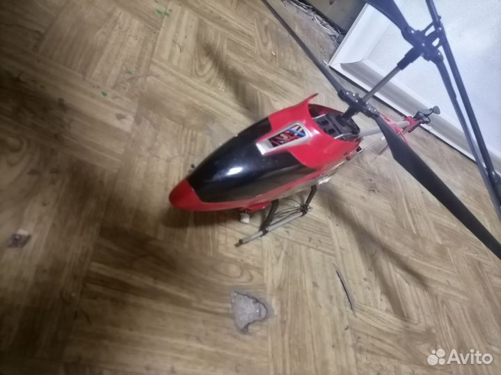 Вертолет на радиоуправлении s031