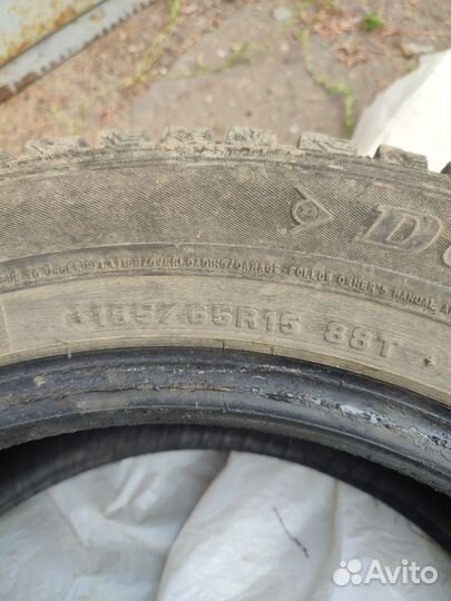 Dunlop SP Winter Ice 01 185/65 R15 88