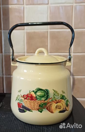 Чайники, кастрюли эмалированные