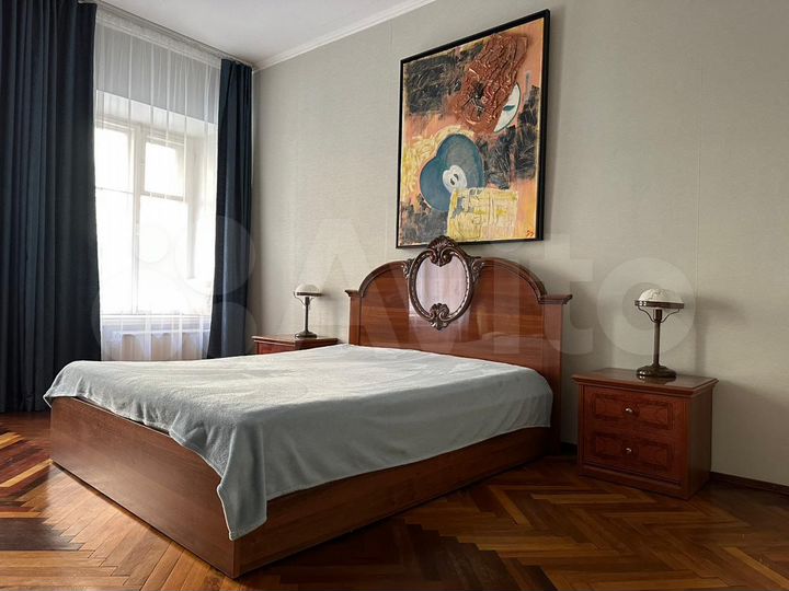 3-к. квартира, 100 м², 2/6 эт.