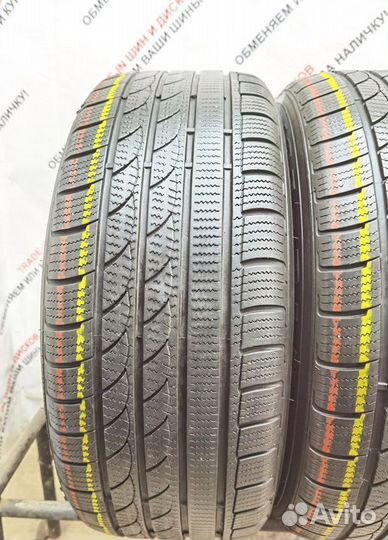 Tracmax Ice-Plus S210 235/55 R17 103R