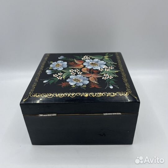 Старинная деревянная шкатулка СССР (Сзр)