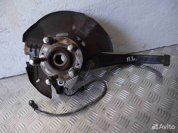 Кулак поворотный левый Hyundai Sonata 5 NF