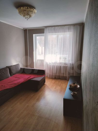 2-к. квартира, 54 м², 4/9 эт.