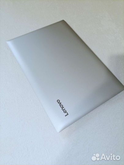 Lenovo с большим экраном(17.6/A6/8/две видеокарты