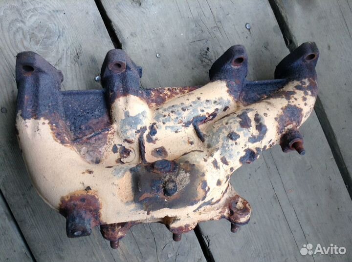 Выпускной коллектор Гольф 4 1.6 AKL разборка