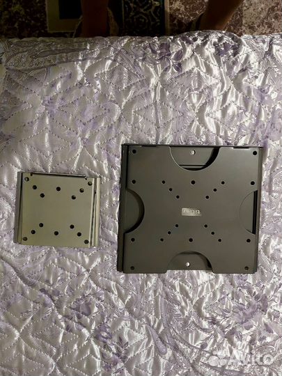 Кронштейн для телевизора на стену