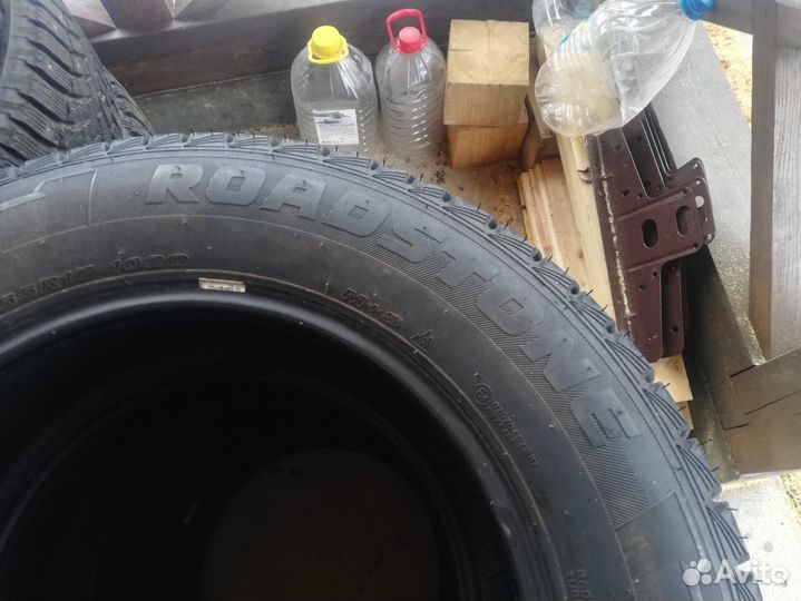 Roadstone Winguard Ice 225/65 R17