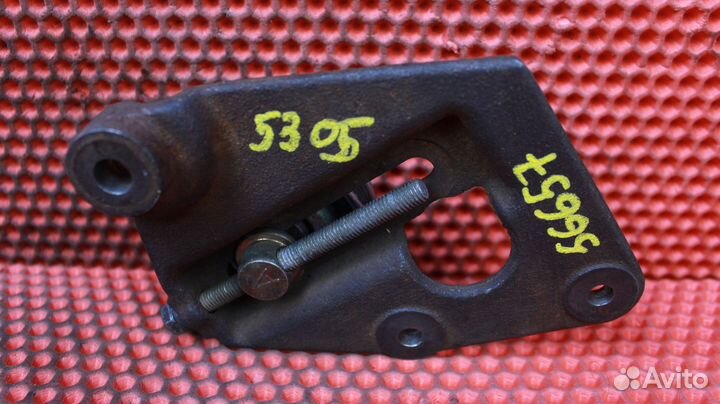 Натяжитель ремня приводного Mitsubishi Delica Spac