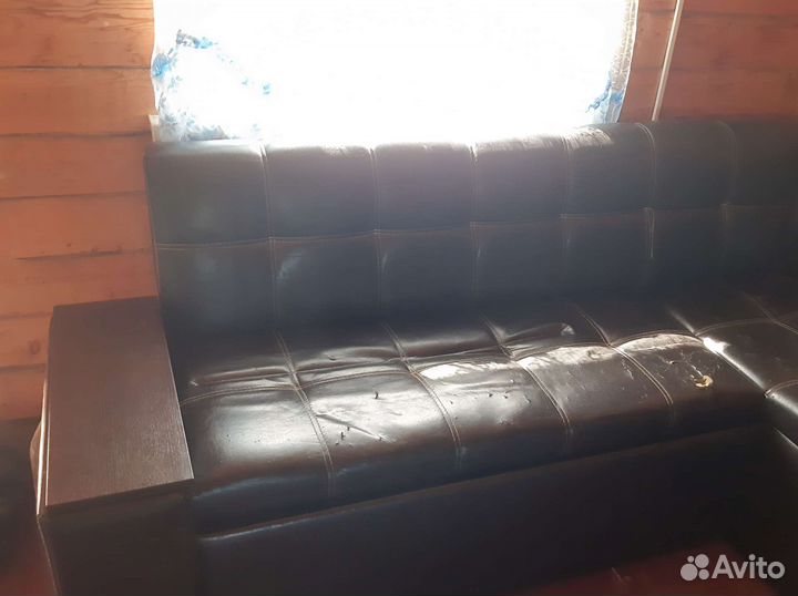 Угловой диван