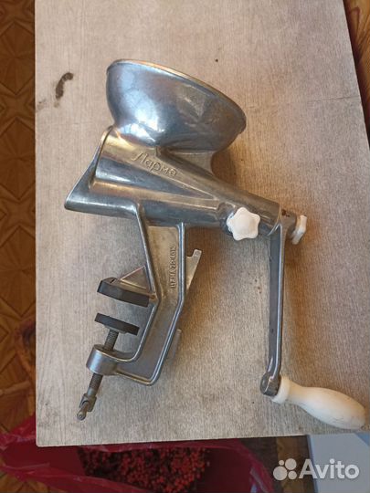 Соковыжималка шнековая новая