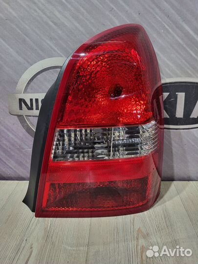 Фонарь задний Nissan primera P12 Прав