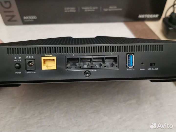 Роутер Netgear Nighthawk AX3000 (RAX38) WiFi 6