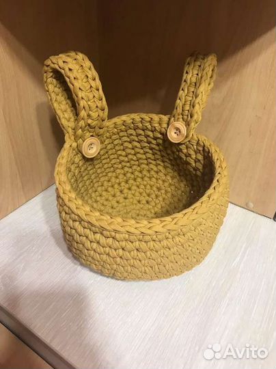 Вязаная подвесная корзина-органайзер