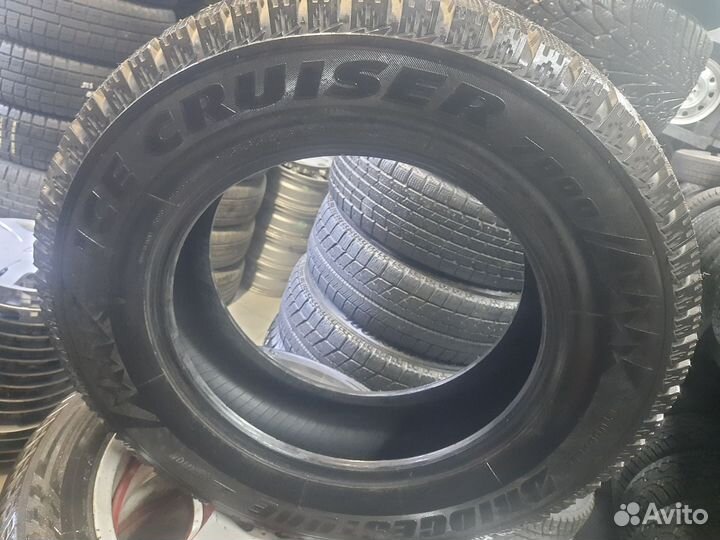 Bridgestone Ice Cruiser 7000 215/65 R16