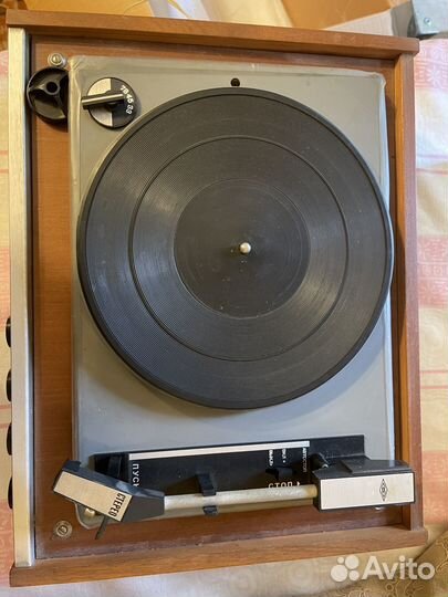 Проигрыватель винила Аккорд 201